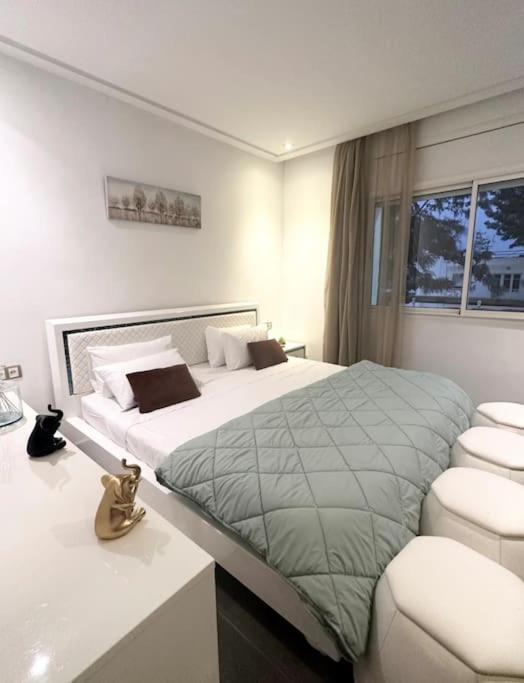 Apartamento Luxurious 3 Beds Agdal Rabat Exterior foto